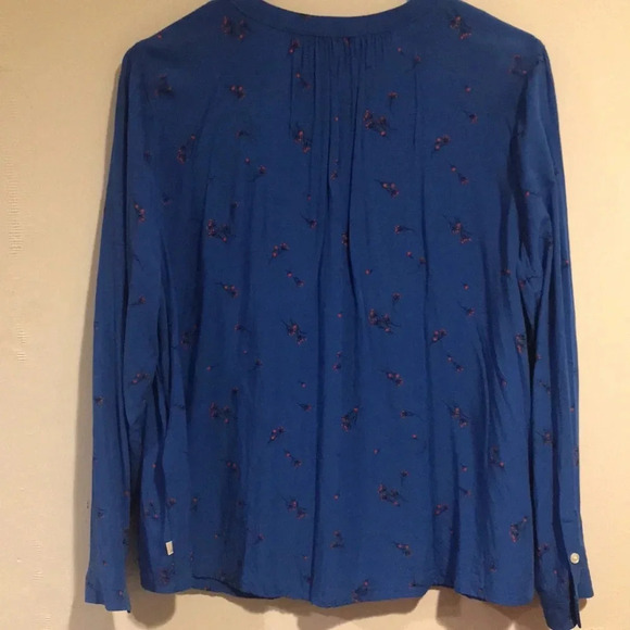 Levi’s Women’s Royal Blue Blouse with Flower Print - Picture 6 of 11